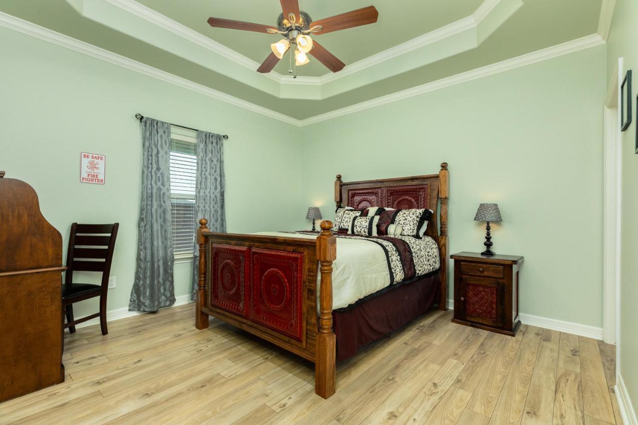 The Firehouse Villa Bolivar Peninsula Kültér fotó